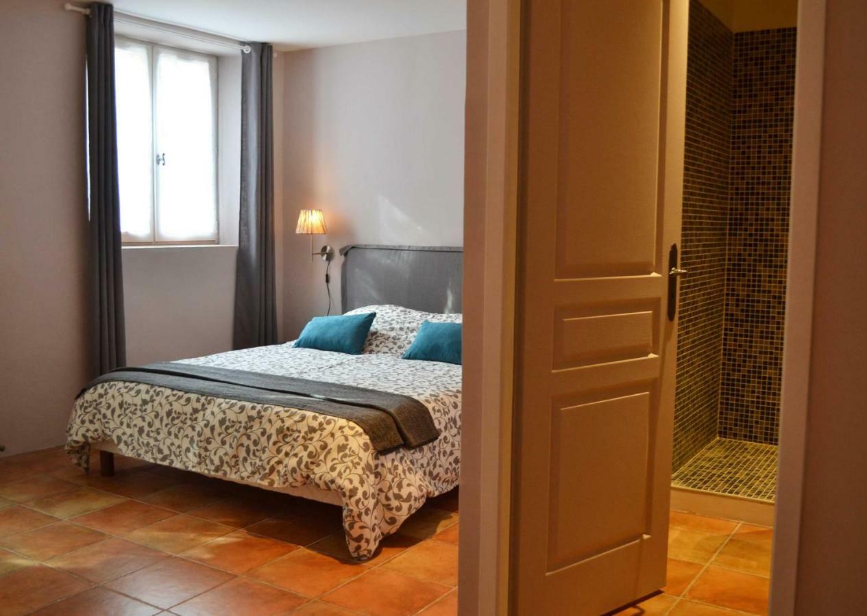 L'Oustalet Bed & Breakfast Uzès Екстериор снимка