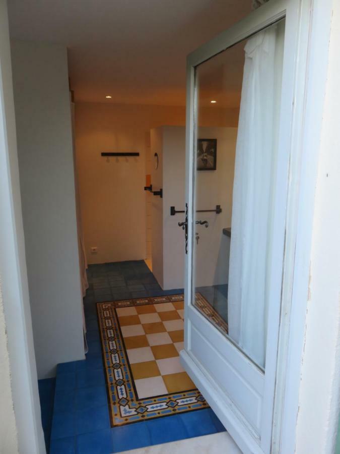 L'Oustalet Bed & Breakfast Uzès Екстериор снимка